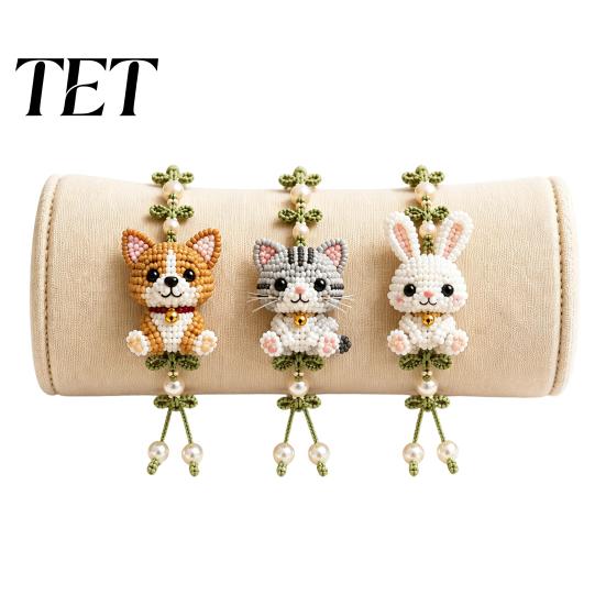 Relaxing Art Projects for Home DIY Beaded Bracelet Making Kit, 3D Animals Beads Craft Starter Set Bead Kits Adults with Charms, Beadwork Jewelry