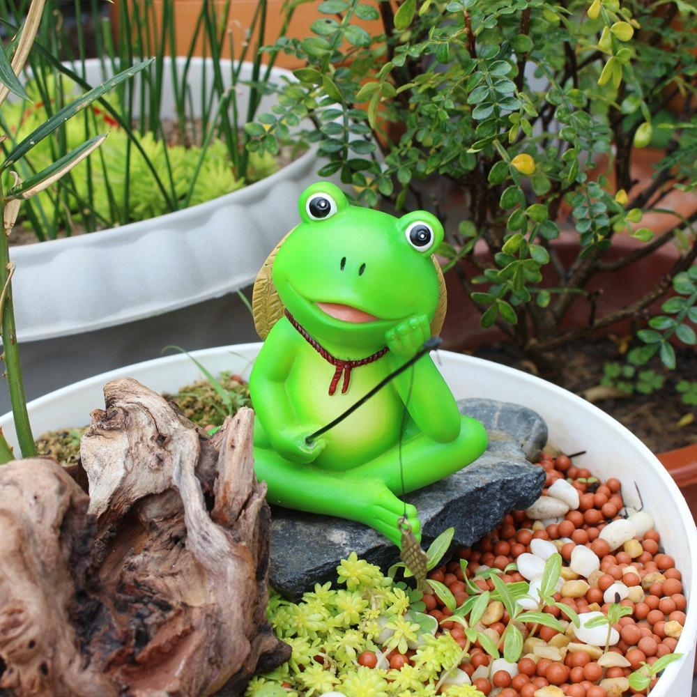 Cartoon Fishing Frog Figurine Green Animal Fishing Sculpture Outdoor Courtyard Pond