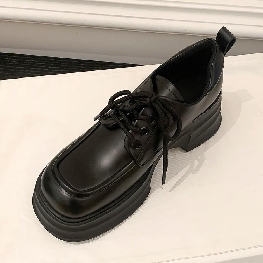 Популярные туфли-лоферы на толстой подошве увеличивают рост 2025 лето и осень новые туфли одинарные из лакированной кожи в британском стиле маленькая кожаная обувь