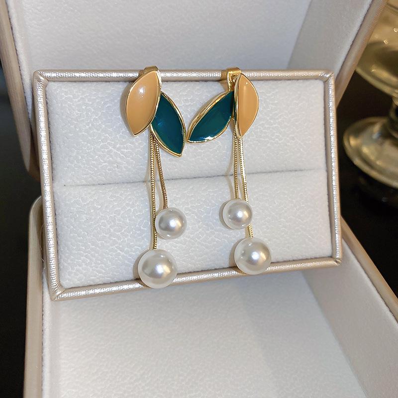 Серьги-кисточки из циркона и жемчуга «Серебряная игла» - Элегантный ретро-дизайн для женщин