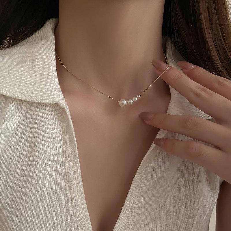 2025 New Fashion Four Pearl Choker Necklaces Girl Summer Luxury Baroque Pearl Pendant Clavicle Chain For Women Jewelry Gifts