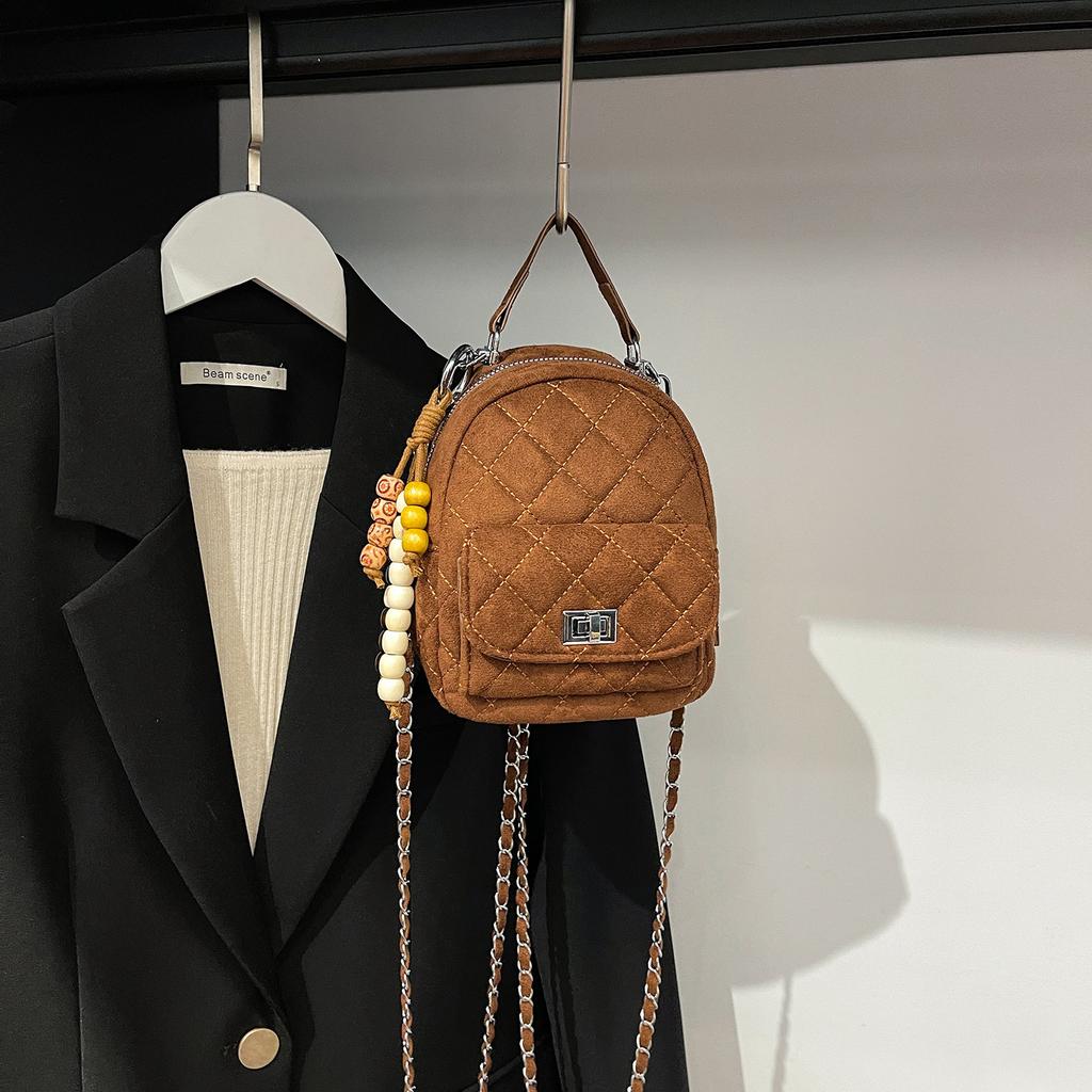 2025 Autumn New Diamond Chain Backpack Women's Fashion Niche Leisure Korean Version Student Shopping Travel Backpack