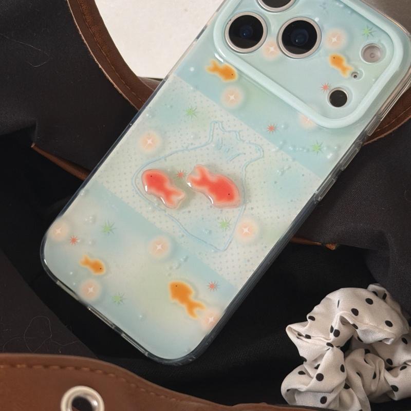 Синий чехол с золотыми рыбками в горошек 3D для iPhone 17 Pro Max 16 Pro 15 14, полноразмерный, противоударный, двухслойный, защитный