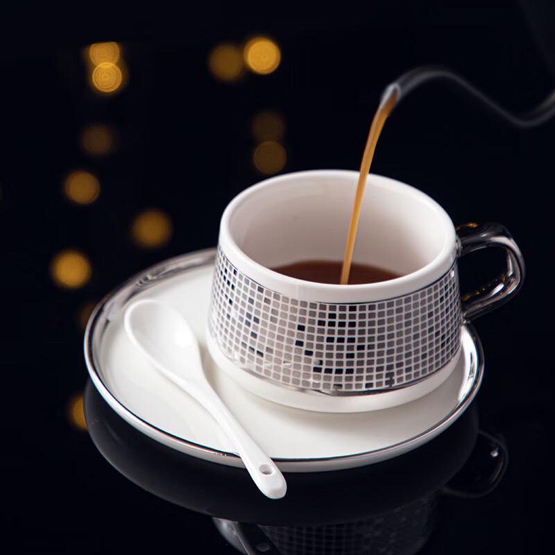 Набор керамических кофейных чашек DuPont Mary