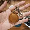 Кожаный брелок с текстурой, чехол для Airtag, держатель для ключей, подвеска из натуральной кожи, держатель для карты доступа, прочный, защита от потери, брелок на сумку, оригинальный подарок