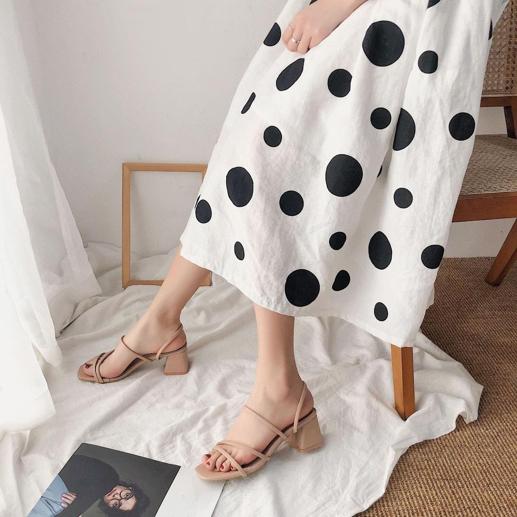 Женские сандалии, пикантные летние тапочки, женские шлепанцы на высоком каблуке с квадратным открытым носком, обувь для вечеринок, женские сандалии