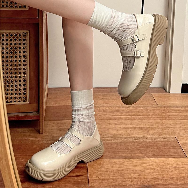 Черные французские туфли на круглой платформе в стиле ретро, женские кожаные туфли 2025 года, летняя юбка, неглубокий вырез, туфли Мэри Джейн