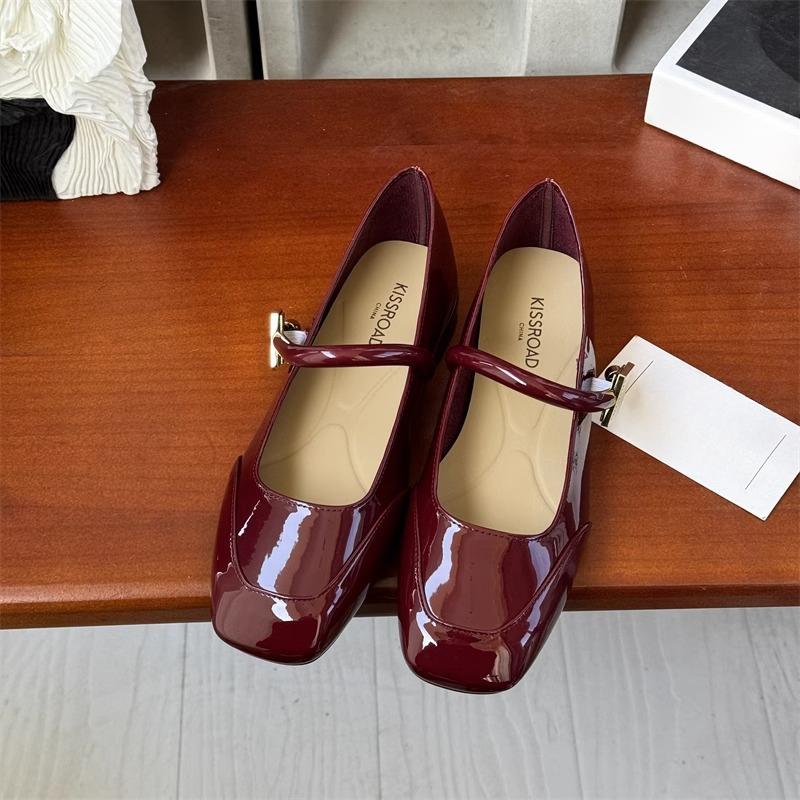 Fashionable and Comfortable Spring Round Head One Strap Mary Jane Shallow Mouth Red Single Shoes Female