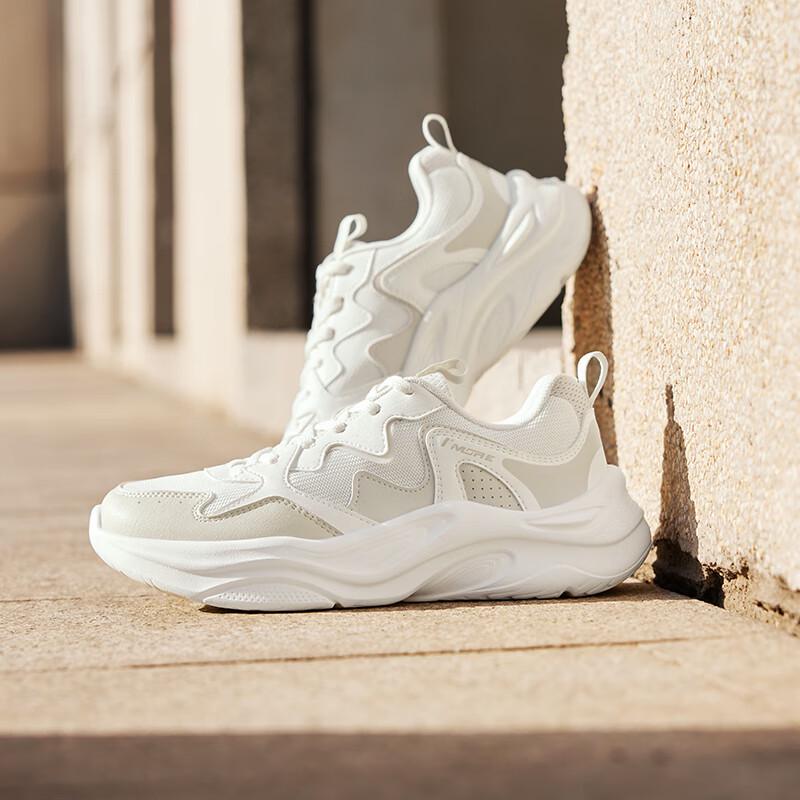 Женские ретро кроссовки 361°