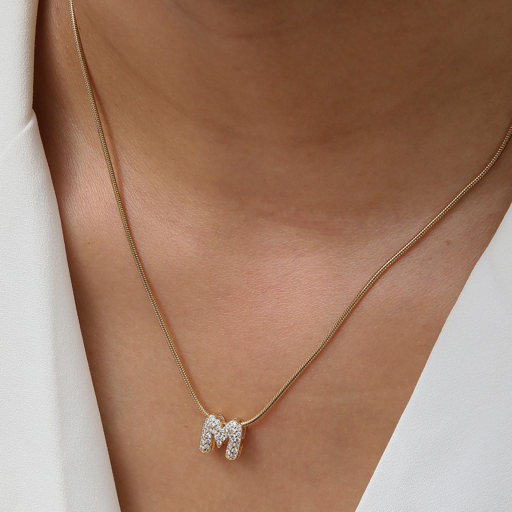 Изящное крошечное колье-чокер с буквой из циркона для женщин, позолоченная нержавеющая сталь, змеиная цепочка, алфавитные подвески