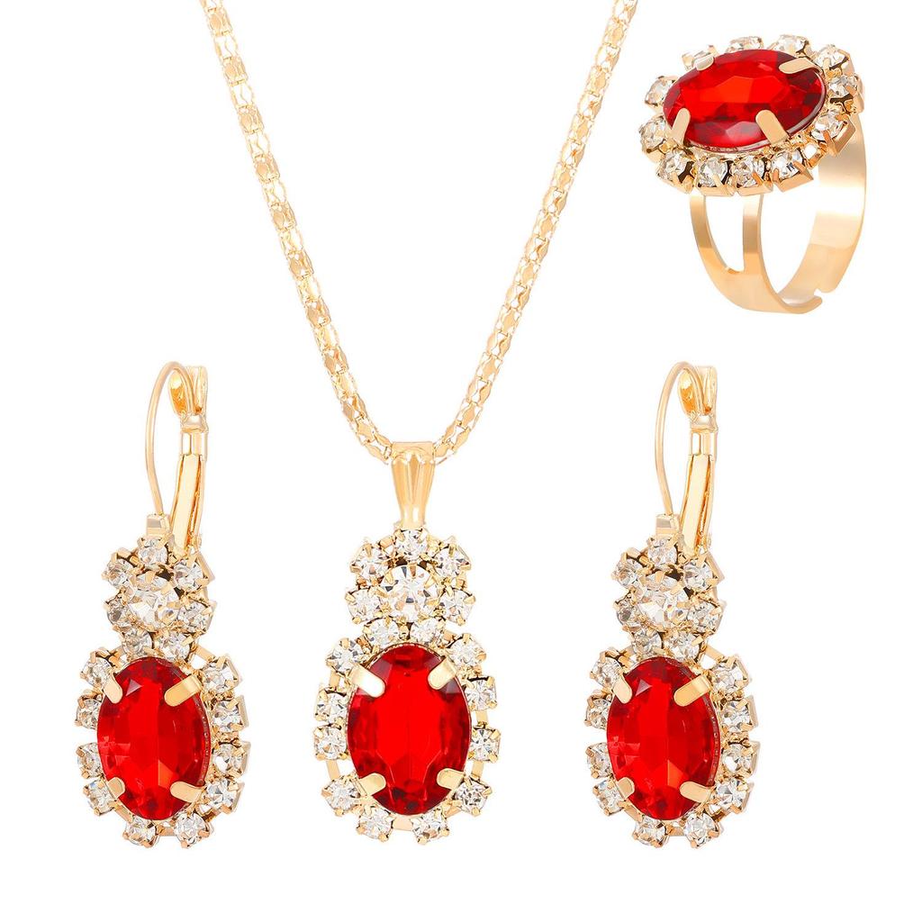 Европейский и американский набор украшений в форме сердца - ожерелье, серьги и кольцо с бриллиантовой подвеской.