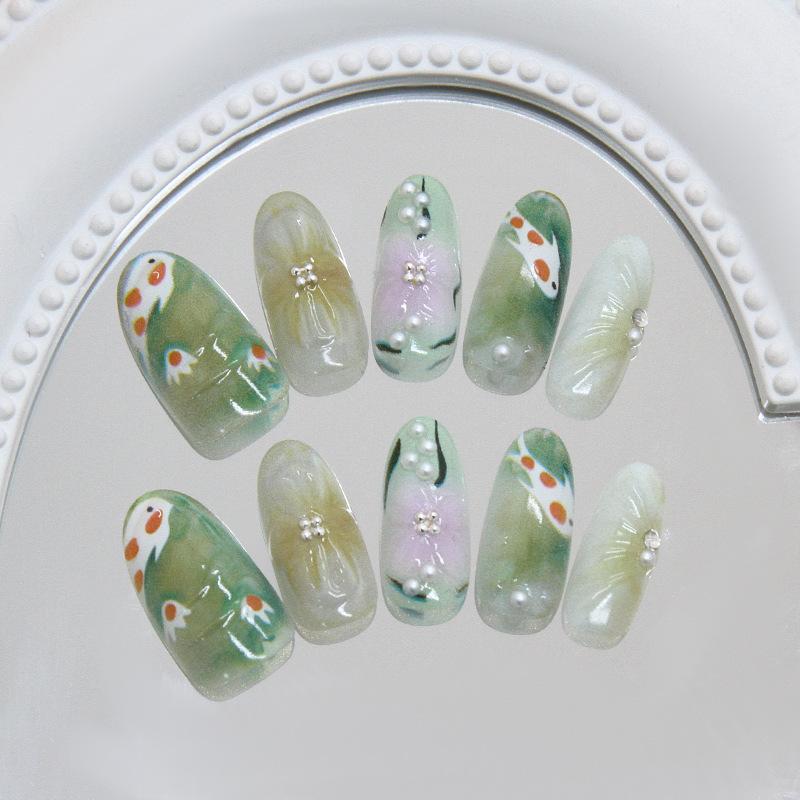 Three-dimensional lotus pond, moonlight, icy flowers, koi, smudged sweet and versatile ins wind removable manicure 30 pieces
