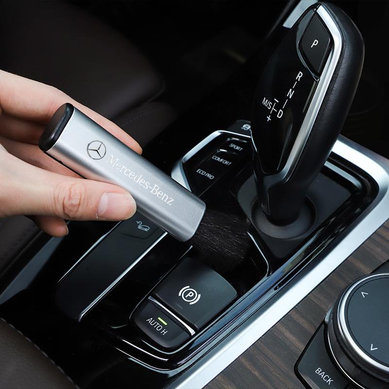 CRT1 Car Retractable Cleaning Brush Artificial Wool Small Brush For Mercedes Benz AMG W203 W204 W205 W210 Interior Mouldings JSQJS-BE