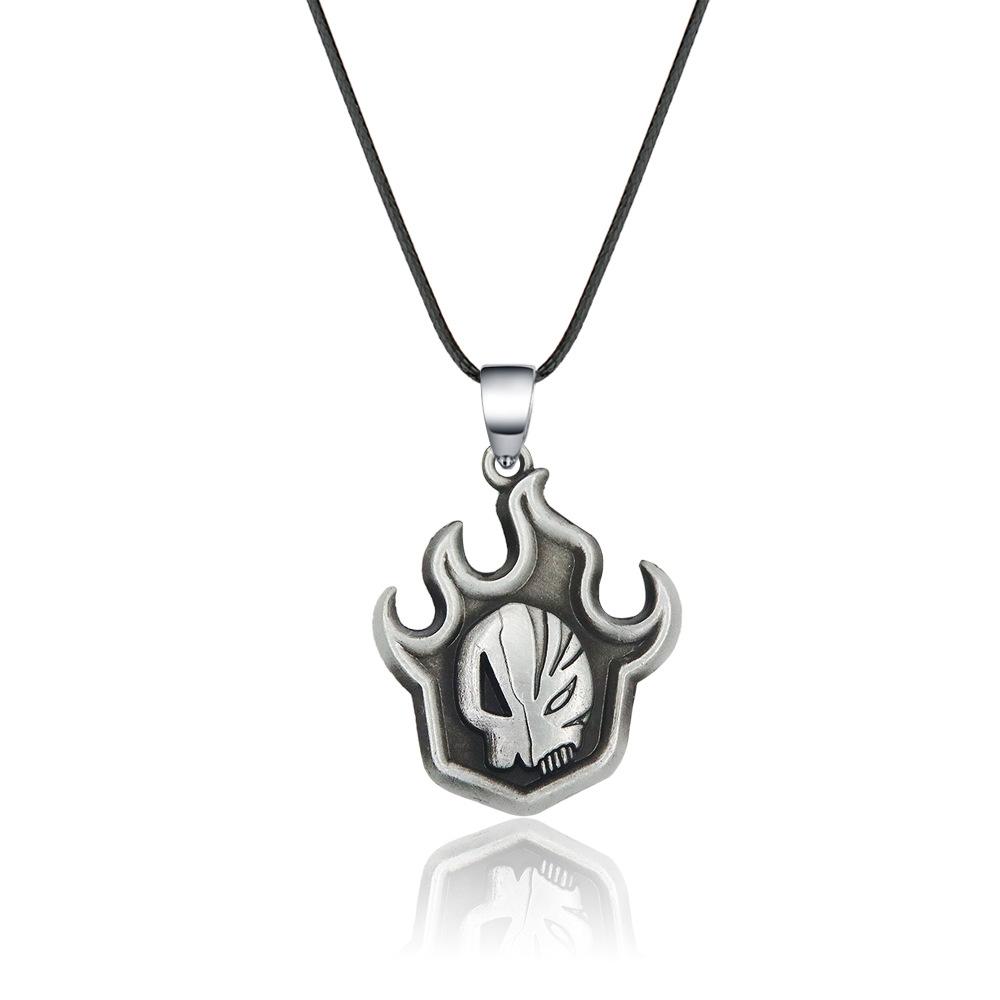 Anime BLEACH Kurosaki Ichigo False Mask Cosplay Necklace Keychain Grimmjow Necklace Cosplay Accessories Man Woman Jewelry Gifts