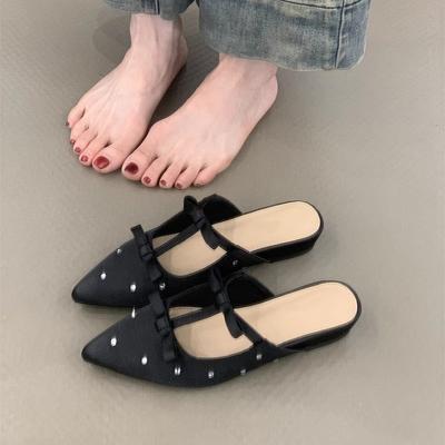 Нежные туфли-полусапожки с бантом из атласа, с острым носком и клиновидным каблуком, элегантные