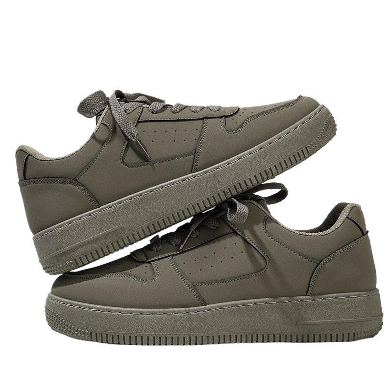 Летняя мужская обувь 2025 года новая дышащая универсальная обувь для скейтборда ins трендовая нишевая повседневная обувь мужская спортивная взрывная