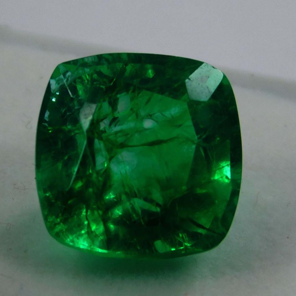 Natural Green Emerald Loose Gemstone 6 ct Square Cushion for Jewelry Making and Gem Collections