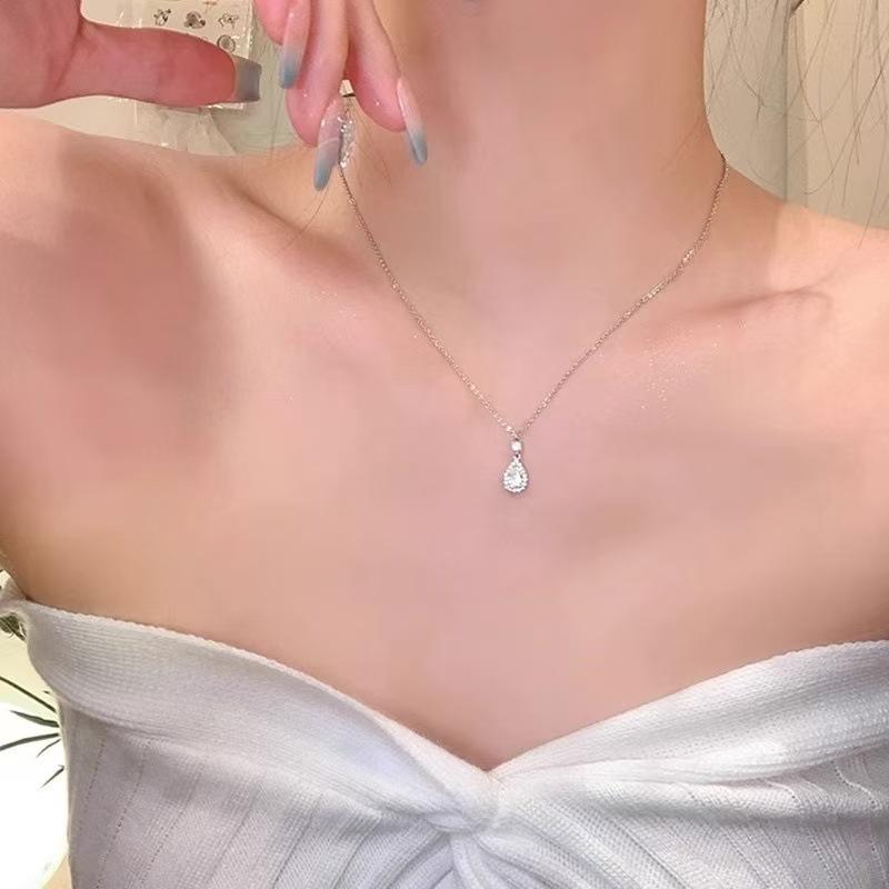 Новое изысканное ожерелье с каплями воды для женщин, цепочка на ключицу, легкая, роскошная, нишевая, высокого класса, темперамент