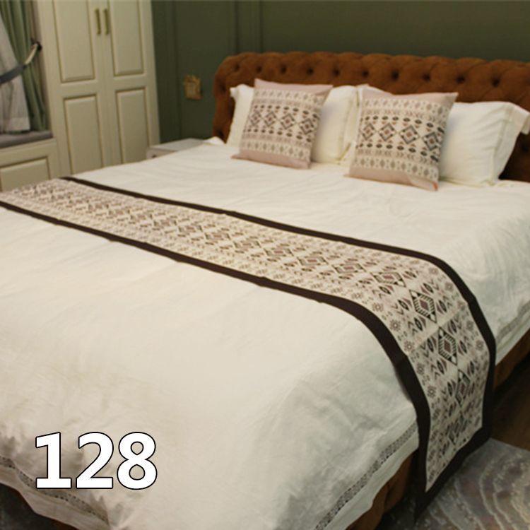 European Cotton and Linen Bed Flag with Diamond Shaped Flower Pattern Beds End Towel Hotel Homestay Special Bedding Bed End Cover Cushion Pillow