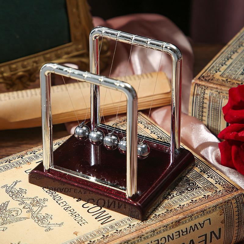 Gate-Shaped Newton's Cradle Desk Ornament - Creative Graduation Gift