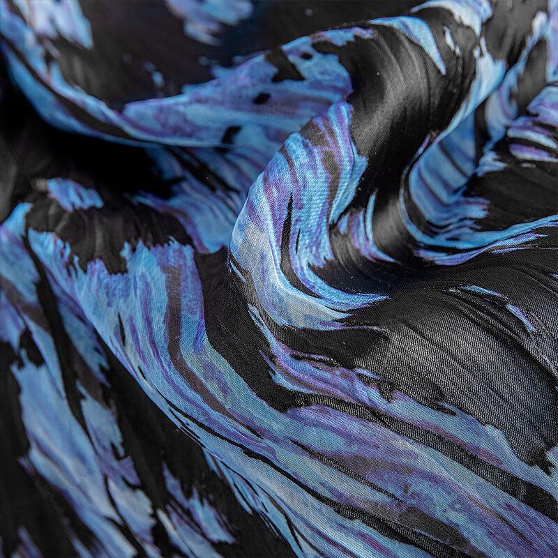 Женское midi платье-майка с принтом и V-образным вырезом