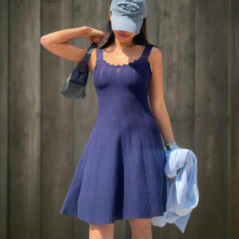 New Arrivals Open Run Women Wave Pattern Slim Fit Ribbed Knit Dress