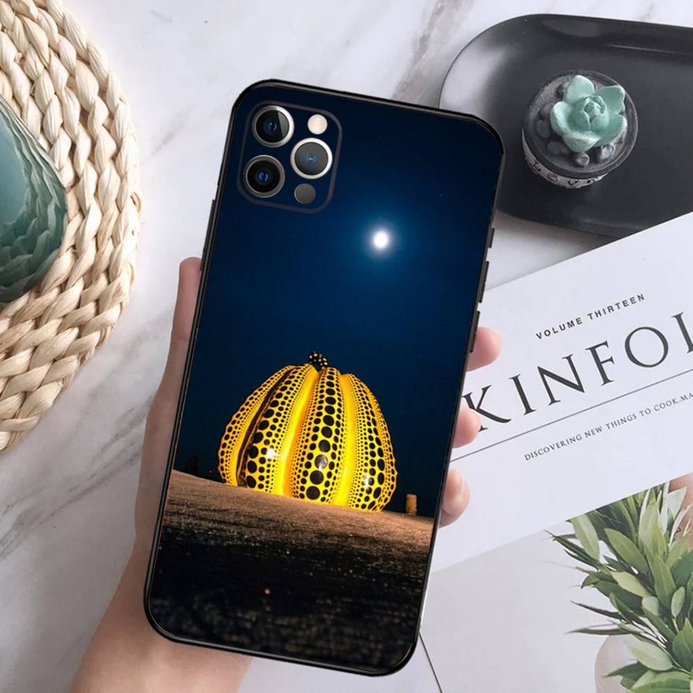 Painting Yayoi Art Kusama Phone Case For iPhone 16,15,14,13,12 Mini 11 Pro XR,X,XS,MAX 7,8 Plus Silicone Cover Soft Black