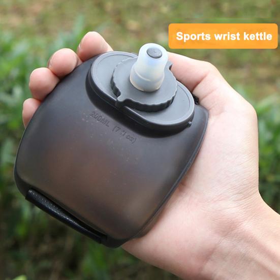 Outdoor Running Wrist Water Bottle Hand-Free Wearable Adjustable Wrist Water Bottle Portable Fitness Cycling Silicone Water Cup Sports Supplies