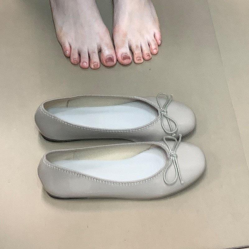 Туфли-балетки с круглым носком, бантом, плоской подошвой, маленькие красные, новые 2025, с мелким вырезом, универсальные, женские