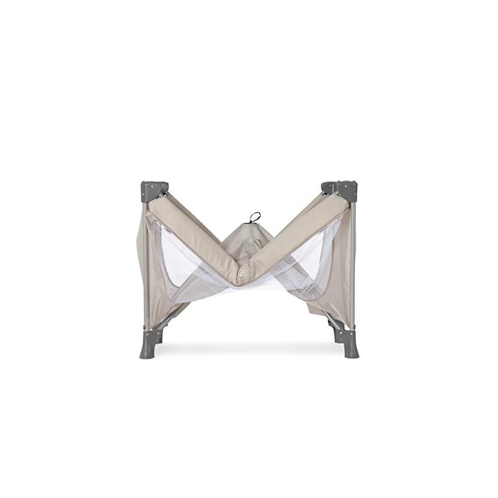 Hauck Travel Cot Dream N Play 120 x 60 cm, Portable Baby Bed from Birth up to 15 kg, Lighweight Travel Cot, Compact Folding, Inclusive Carry Bag and