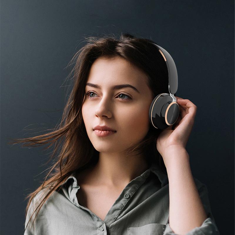 Bluetooth-гарнитура, сабвуфер, стереокарта, спортивная компьютерная гарнитура.