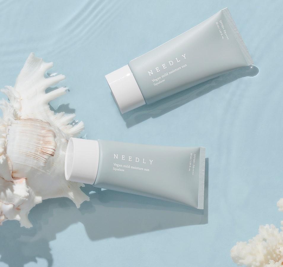 NEEDLY Веганский мягкий увлажняющий солнцезащитный крем SPF 50+ PA++++ 50 мл