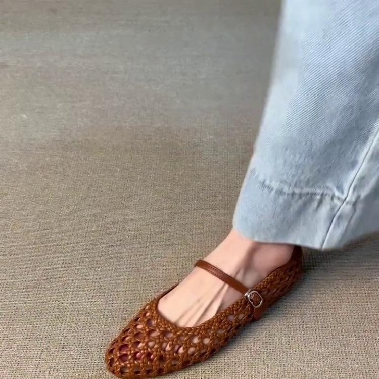 Sheepskin French Hollow Woven Flat-soled Sandals Women's Summer Outer Wear Woven Belt Light Mouth Pig Cage Shoes Mary Jane Single Shoes