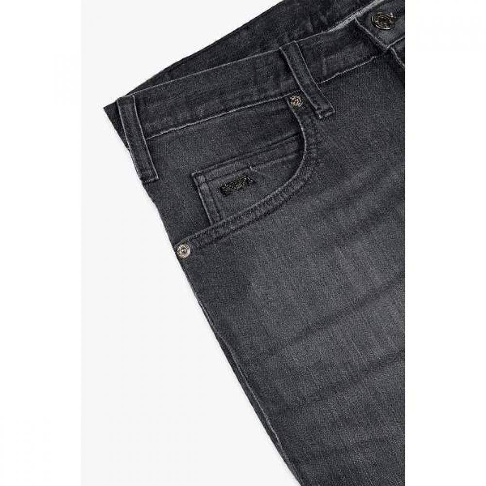 Emporio Armani Men S waShed Regular Leg jeanS A516306019
