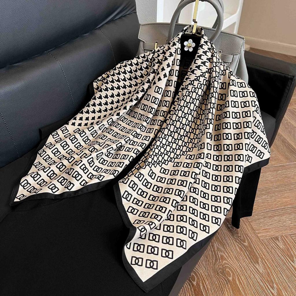 Retro 91 square scarf twill silk printing Korean version girls silk scarf summer and autumn imitation silk decorative gift scarf