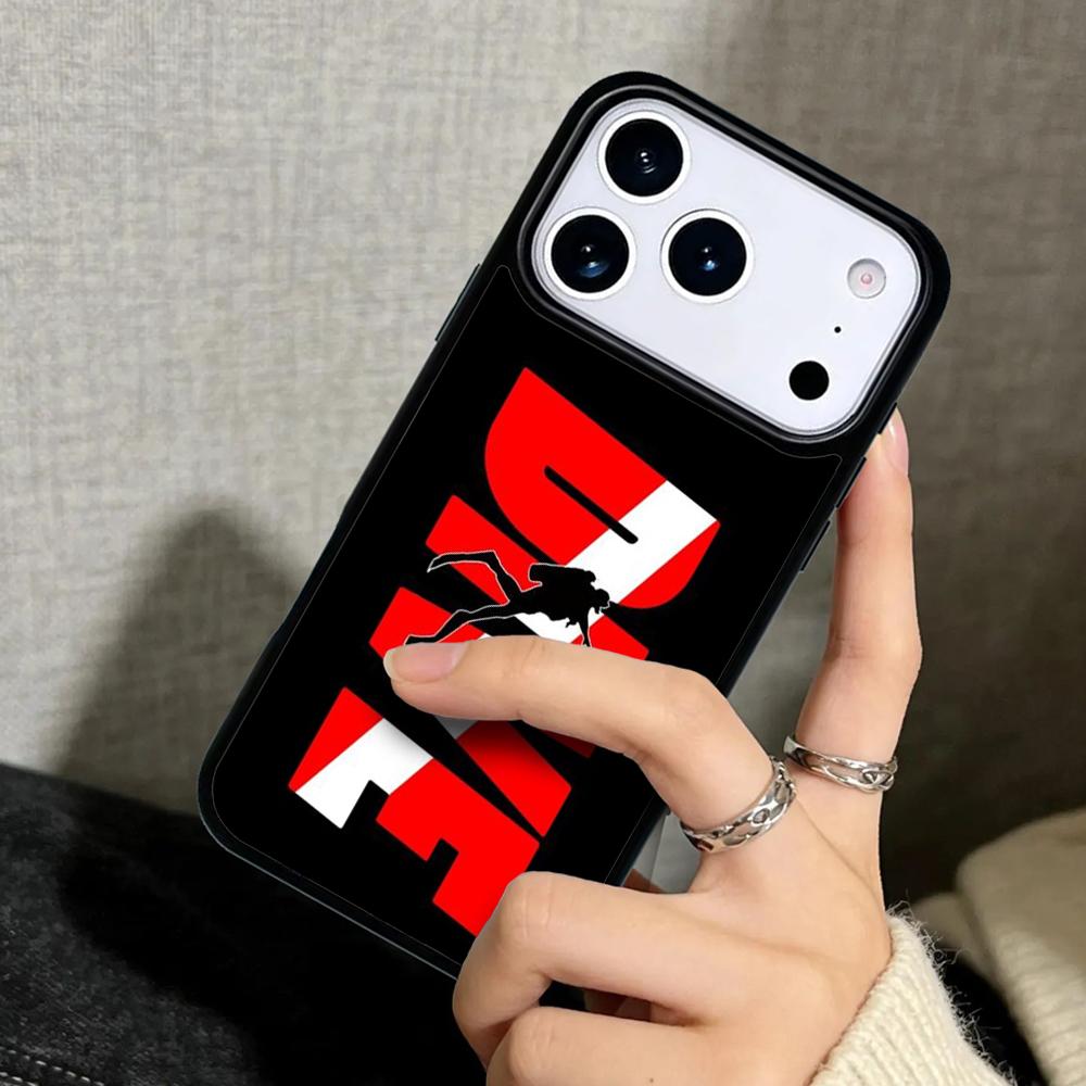 Capa Case for iPhone 17 Air 16 Pro Max 15 Plus 11 13 Mini 14 12 Back Phone Cover Scuba Diver Underwater Diving