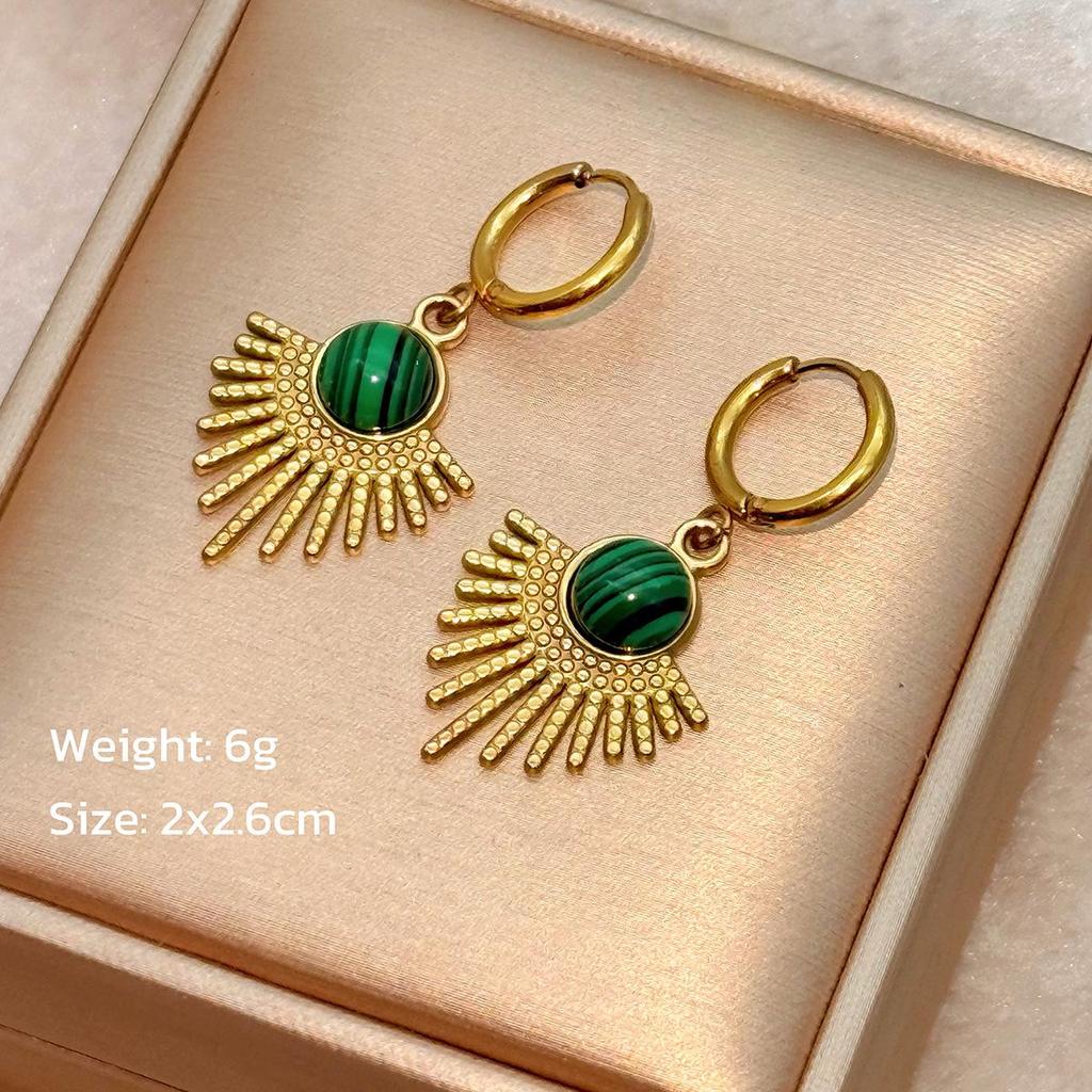 Ожерелье-подвеска «Солнце» из майардской малахитовой титановой стали - Универсальная легкая роскошь для женщин, Идеально для осенне-зимних аксессуаров