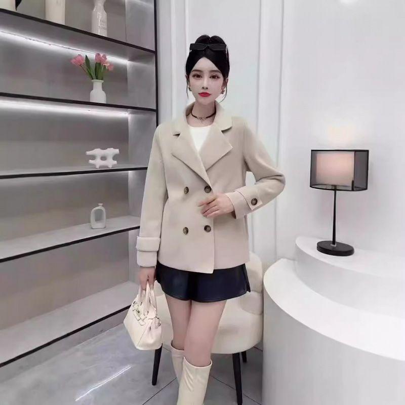 Stylish and Cozy Double-breasted Fleece Coat, Short Tweed Coat for Women In Autumn and Winter