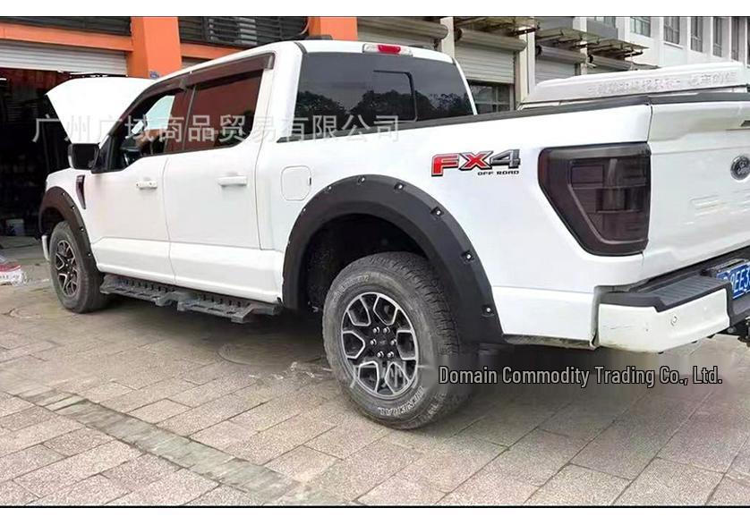 Совместимо с расширителями арок Ford F150 Wide Body 21-25 с заклепками и декоративными накладками