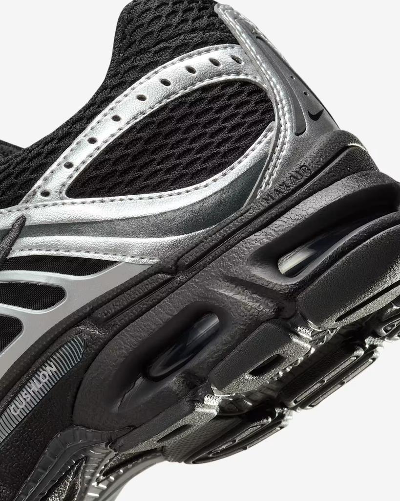 HQ2056-007 Nike Air Max Moto 2K Черный Металлик Серебристый (Женский)