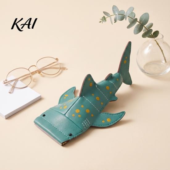 Durable Lens Protector Whale Shark Sunglasses Case, Creative Faux Leather Pencil Pouch, Eyeglass Case Portable Eyeglasses Holder for Kids Students,