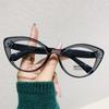 New Fashionable Cat Eye Flat Lens Trendy Anti Blue Light Glasses Personalized Retro Optical Eyeglasses Luxury Brand Eyewear