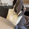Retro Handbag Bag Texture Large Capacity Women's Bag New Simple Commuter Bag Fashion Shoulder Armpit Bag