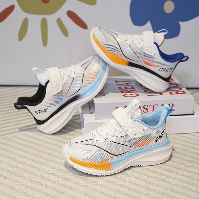 Boys' shoes spring medium and older children's lightweight soft-soled professional running shoes