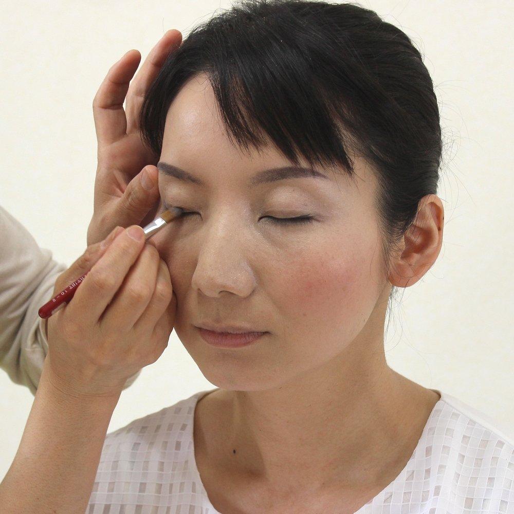 Кисть для макияжа Kumano Brush Серия Sakura (Щетка для век)