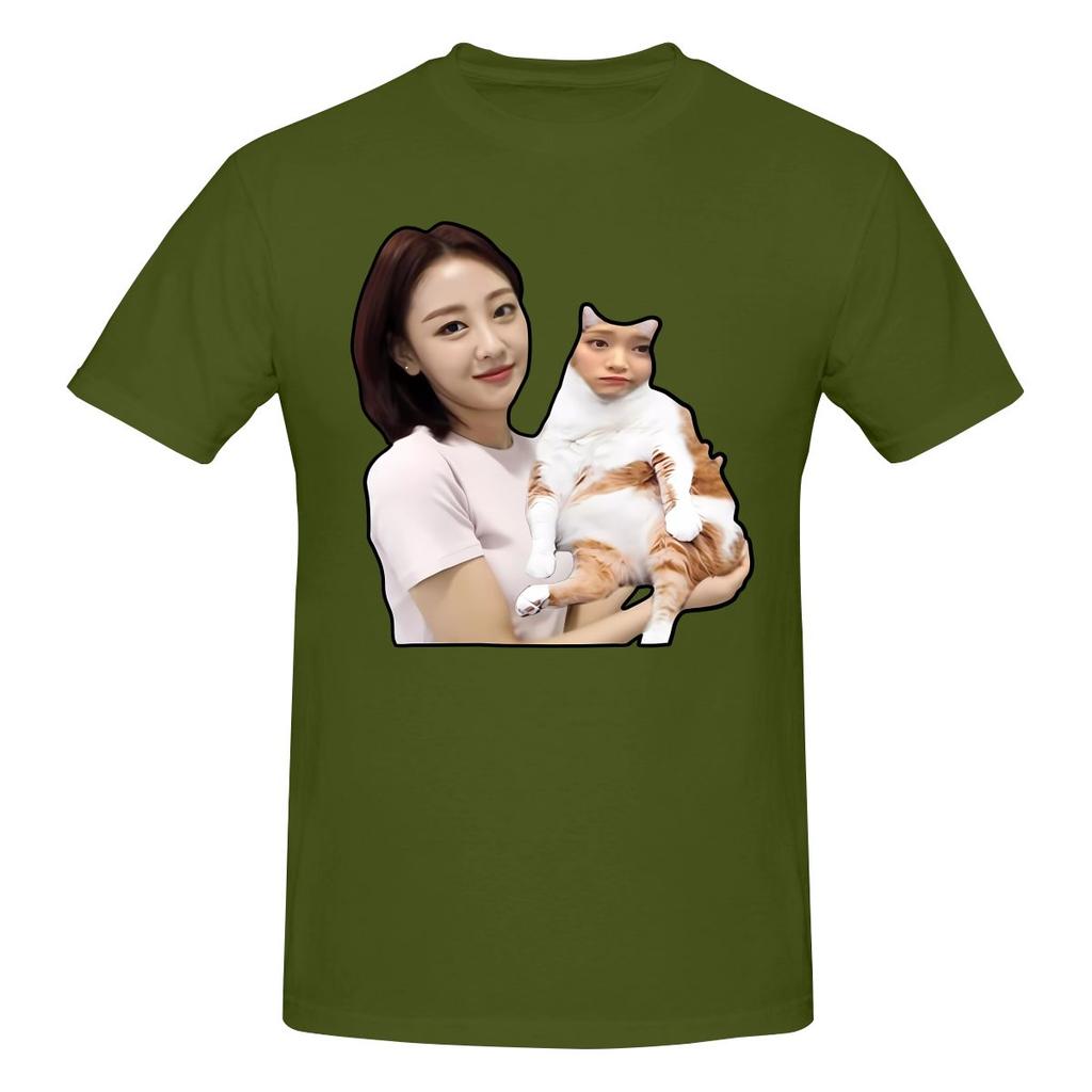 Loona Yves Holding Cat Hyunjin Oversize Tshirtoutdoor Leisure Clean Surface Tee