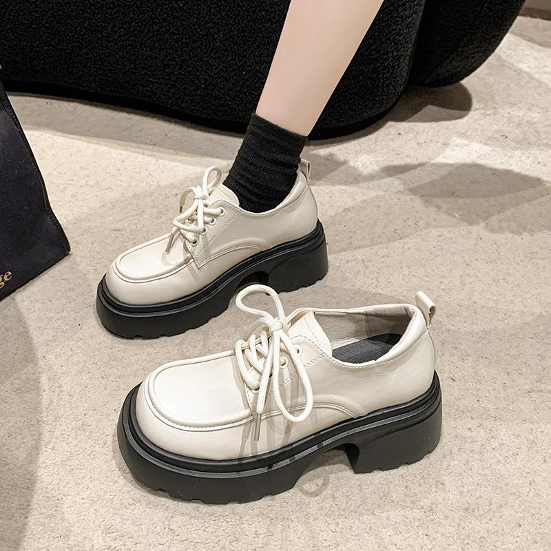 Белые туфли из натуральной кожи на высокой платформе в ретро-британском стиле, женские, новинка 2025 года, на осень и зиму, французские туфли с толстым каблуком и глубоким носком