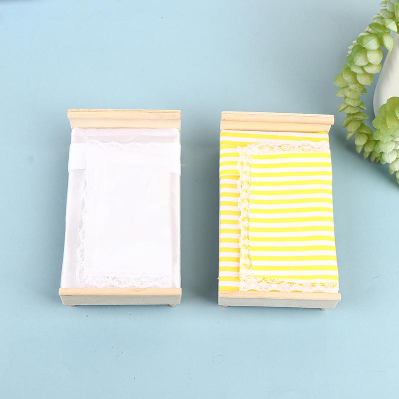 1:12 кукольных домиков Мини Мебель Спальня Микро Сцена Модель Деревянная Ткань Двуспальная Кровать