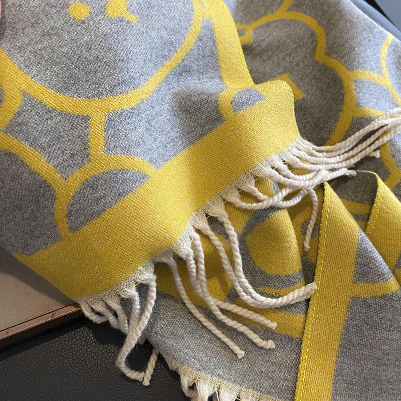 Korean Version of Cute Bear Student Imitation Cashmere Scarf High End Lady Soft Girl Tassel Shawl Warm and Thickened Scarf