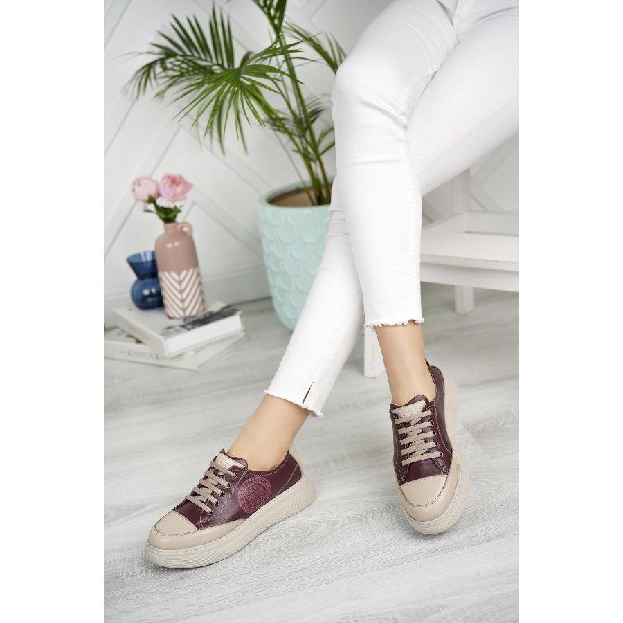 Женские кроссовки из натуральной кожи